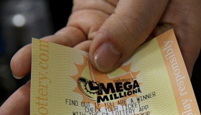 Gas-station quick pick nets Mega Millions player $810 million