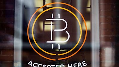 Cae el dominio de Bitcoin: ¿Es hora de abastecerse de altcoins como LINK ahora? Por AMBCrypto Spanish
