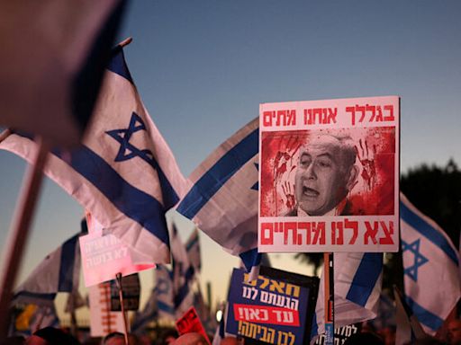 The dissolution of Netanyahu's war cabinet shows his dependence on the far right