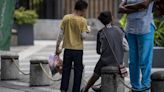 Capturan a una mujer en Medellín por explotación infantil cerca al Atanasio Girardot: los obligaba a pedir dinero