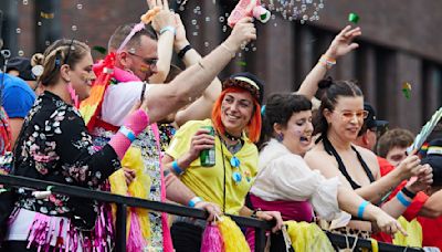 «Happy Pride» - Viele feiern beim Berliner CSD