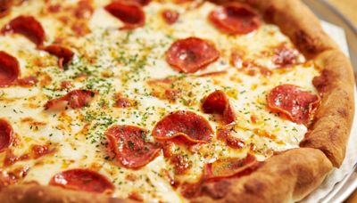 Kansas pizza, chicken eateries to feature on America’s Best Restaurants