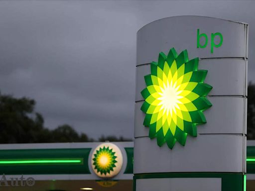 BP signs deal with mall owner Simon Property for over 900 EV chargers - ET Auto