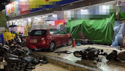 高市一晚2起轎車失控衝撞路邊機車 6人輕重傷送醫