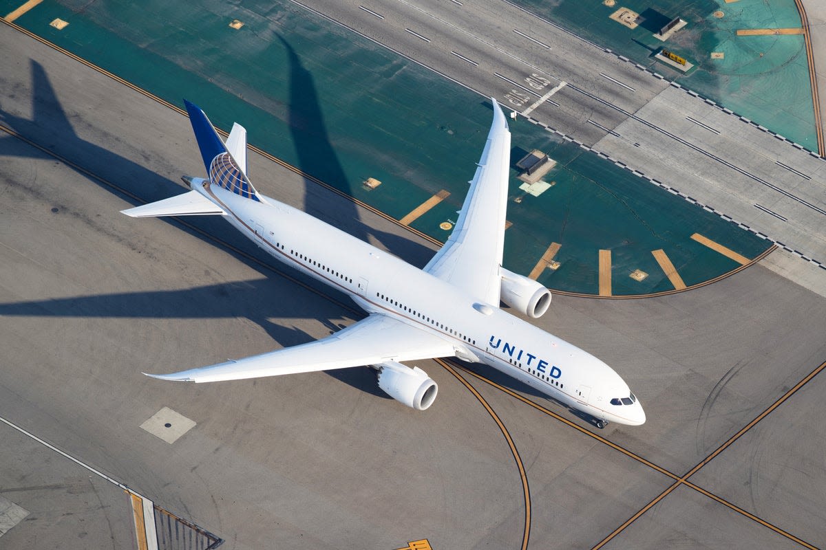 ‘Aggressive’ United Airlines passenger bites flight attendant after plane takes off from Miami