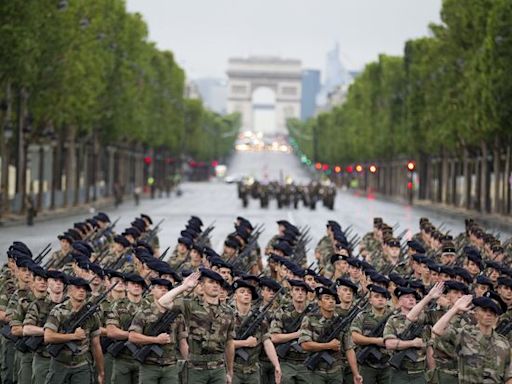 14-Juillet : Entre le défilé militaire et l’arrivée de la flamme olympique, pas le jour des voitures à Paris