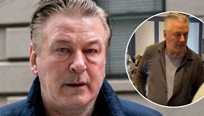 Alec Baldwin golpeó el celular de una mujer que lo increpó a decir “Palestina libre” en un cafetería