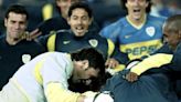 Había tenido que vender la camiseta de campeón de la Libertadores con Boca y su pareja lo sorprendió al recuperarla