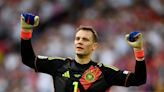 Manuel Neuer breaks EUROs record with start vs Switzerland