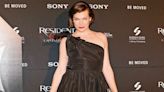 Hija de Milla Jovovich sigue sus pasos en la moda