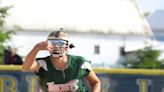 Oak Harbor seniors play own roles in team accountability, fit well together
