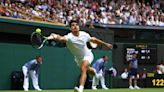 Wimbledon : Alcaraz advances after early test, Medvedev and Osaka among winners on Day 1