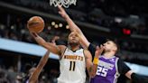 Nuggets remontan para derrotar 109-95 a Kings