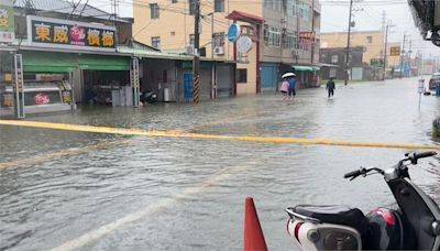 高雄大樓地下三層樓慘淹 國軍出動抽水機支援排水