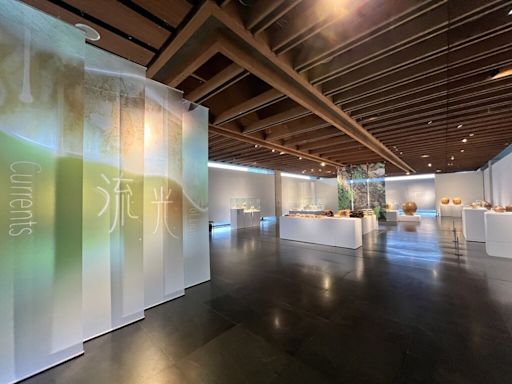 鶯歌陶博館植物灰釉展開幕 探索流光色彩與表情