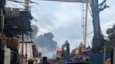 旗津造船廠工人拆船挖到油櫃引燃大火 火勢撲滅無人受傷