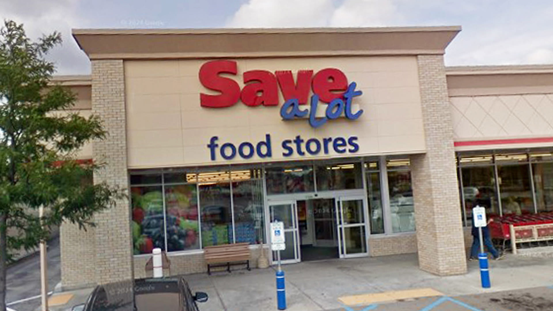 Save-A-Lot to close its last grocery store in the city with sales up to 30%