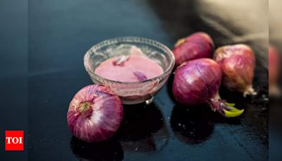 Onion juice for hair growth: Does it actually work? - Times of India