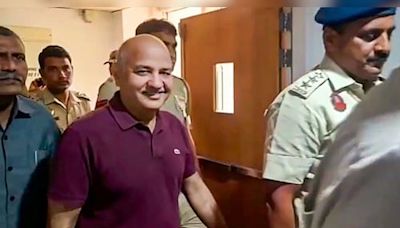 Delhi: Court extends Manish Sisodia's judicial custody till July 15 - CNBC TV18