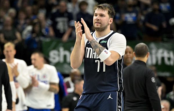 Dallas Mavericks' Luka Doncic on Game 4 Injury Report vs. Clippers with Knee Soreness