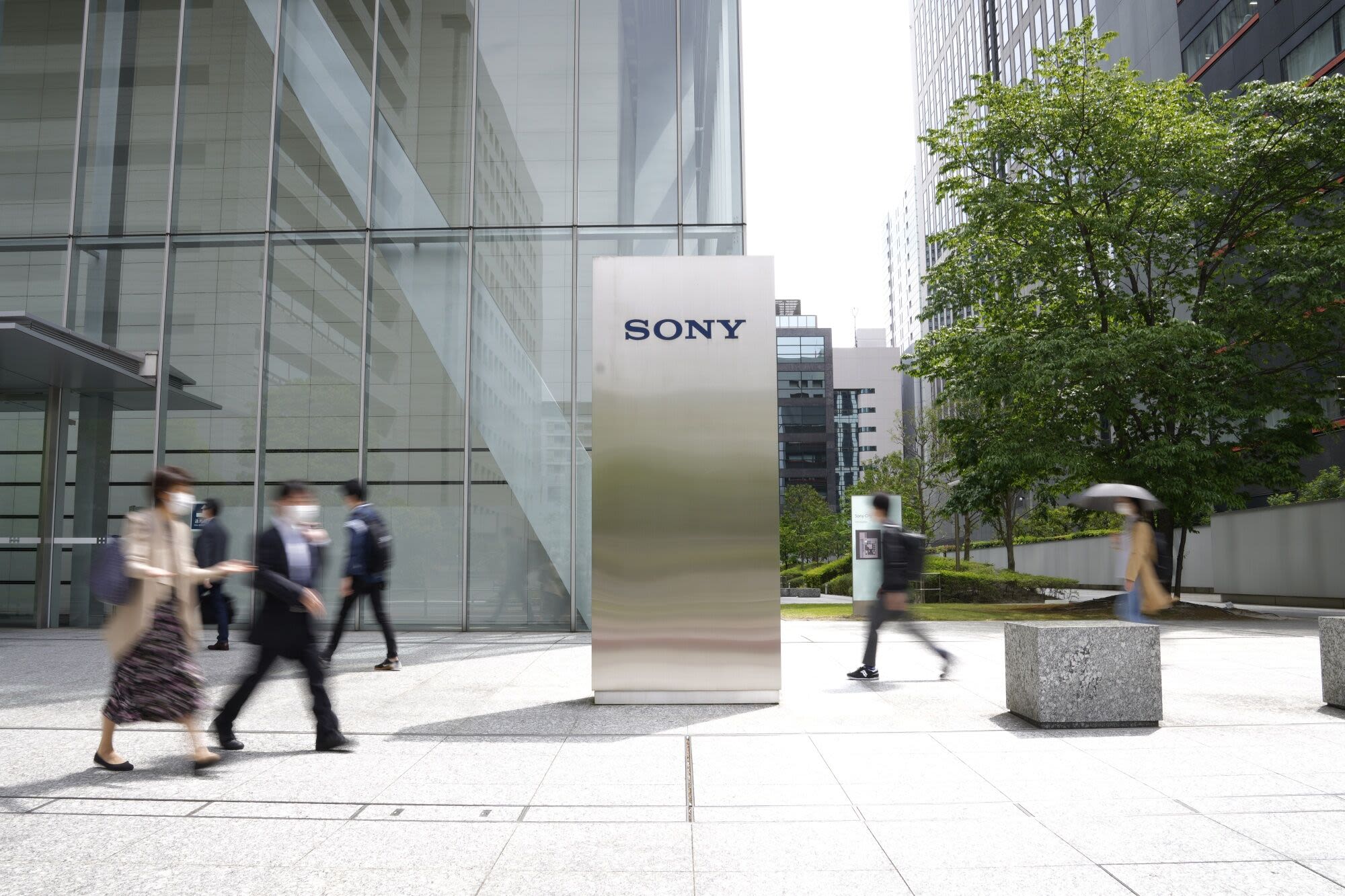 Sony Plans Bid Versus Blackstone, KKR for $1.3 Billion Manga App
