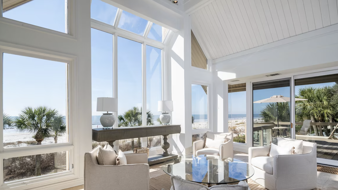 14 Stunning Beach House Rentals That'll Make You Want to Relocate ASAP