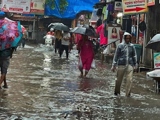 Weather today: IMD issues red alert for rains in Karnataka, Goa and Maharashtra; check Mumbai rains status here | Today News