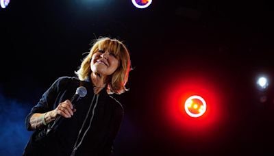 Glasgow icon Lulu cries on stage in emotional moment at Glastonbury