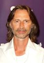 Robert Carlyle