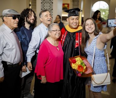 ...Commencement Ceremonies for Hunt School of Nursing and Francis Graduate School of Biomedical Sciences | Newswise: News for Journalists