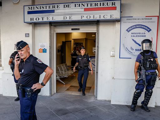 Detienen a líder independentista y otras 7 personas en Nueva Caledonia tras revuelta contra reforma