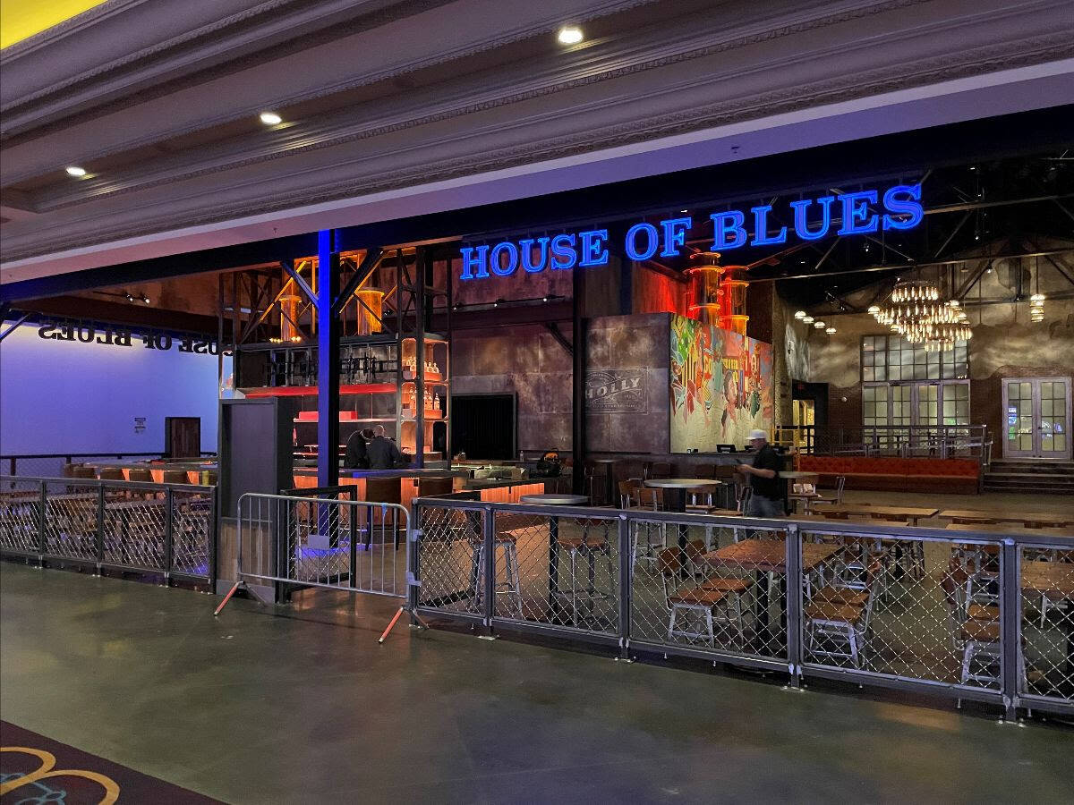 ‘Spookiest show on the Strip’: Las Vegas restaurant launching haunted brunch