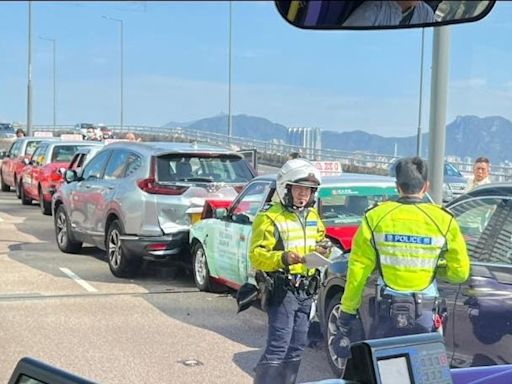 東區走廊7車撞釀5傷 往中環方向交通受阻