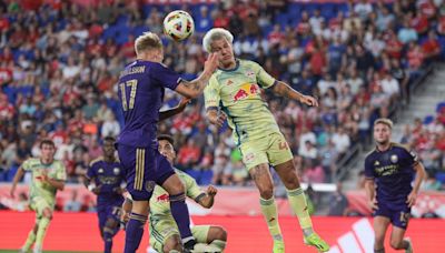 Deadspin | Red Bulls stay unbeaten at home, edge Orlando City