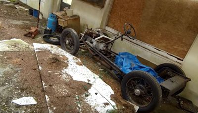 Guy Stumbles On Classic Cars Abandoned In Old Showroom