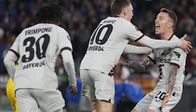 Bayer Leverkusen’s record unbeaten march continues with a 2-0 win at Roma in Europa League