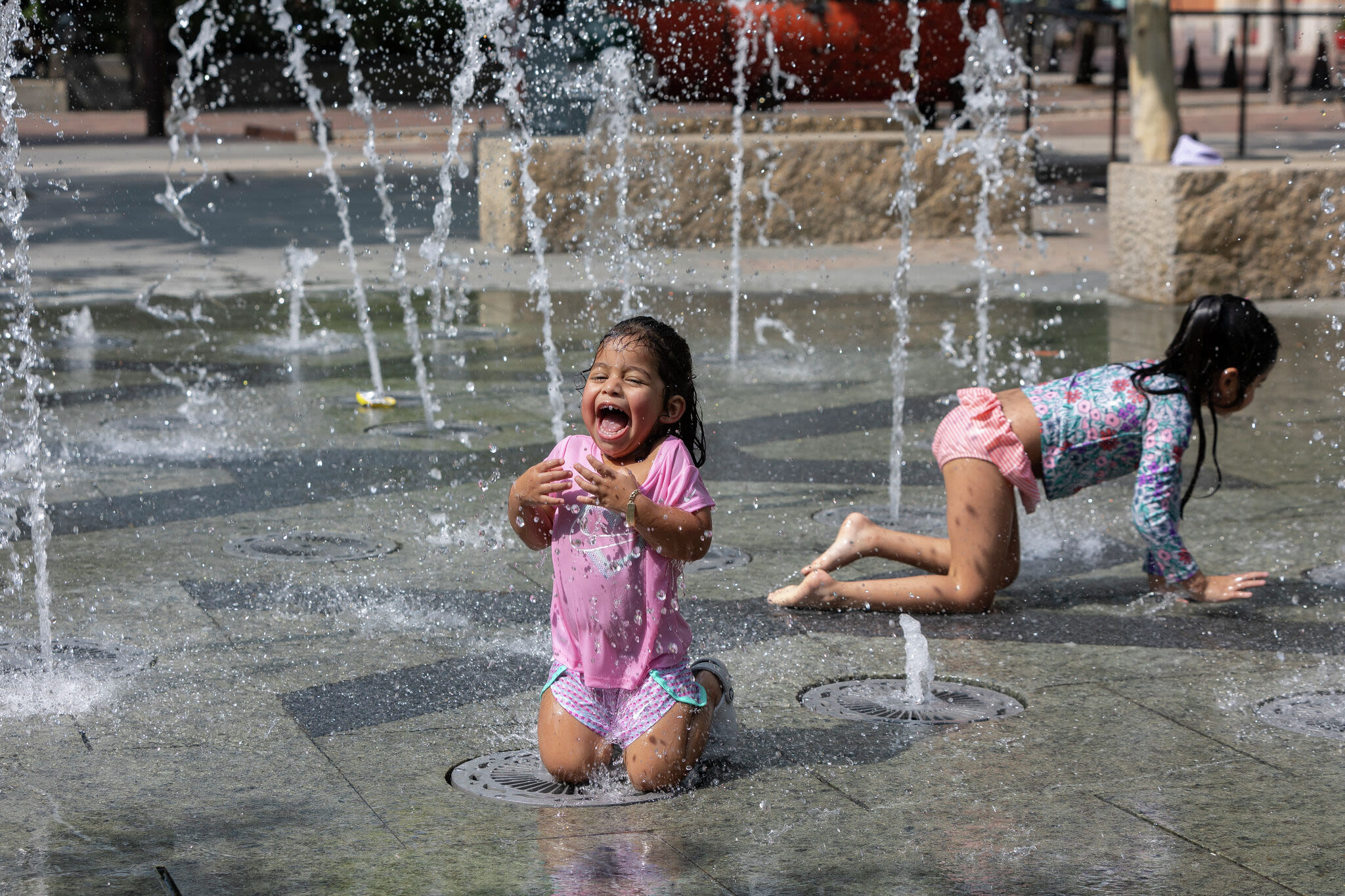 ‘Extreme’ heat risk in San Antonio this weekend. What that means.