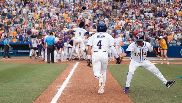 LSU walks off South Carolina in wild, strange SEC Tournament semifinal - The Vicksburg Post