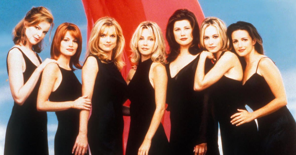 Melrose Place Stars on Plans to Modernize the Reboot