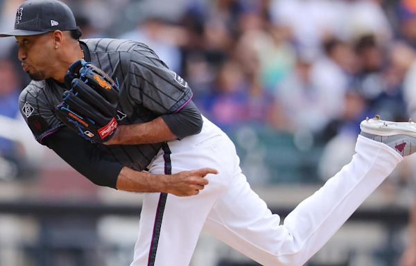 Edwin Diaz blows another save, Mets fall to Giants in 10 and drop 9 games under .500