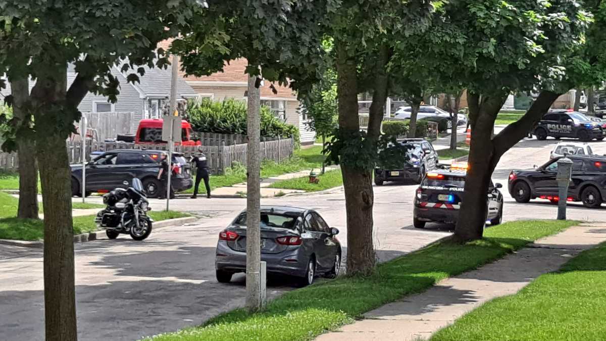 One person arrested after standoff in Milwaukee