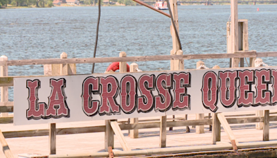 Little House on the Prairie cast celebrates Mother's Day on the La Crosse Queen