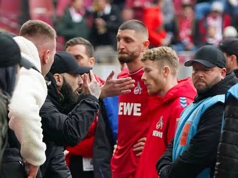 Köln-Star verrät, was ihm wütende Fans nach schwerer Frust-Pleite zuriefen