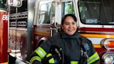 Se jubila primera mujer bombero tras 25 años de servicio