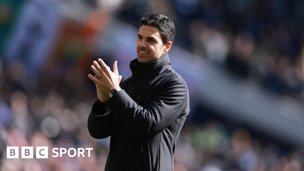 Premier League: Mikel Arteta says Arsenal title dream still alive