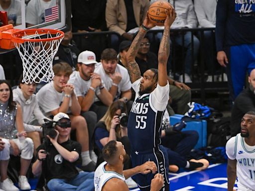 Dallas Mavericks golpea primero en choque inaugural de las finales