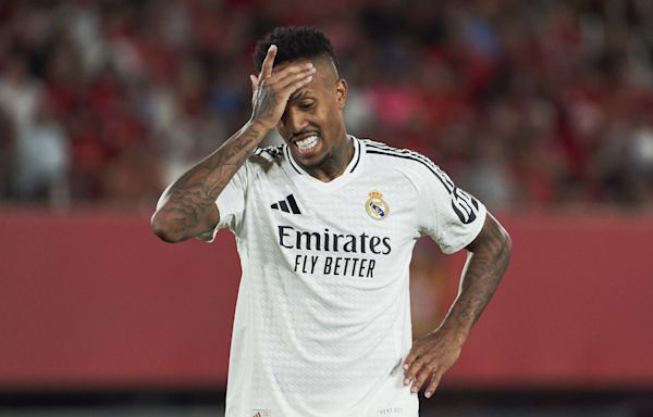 €60m Real Madrid defender suffers a muscle tear while on national duty