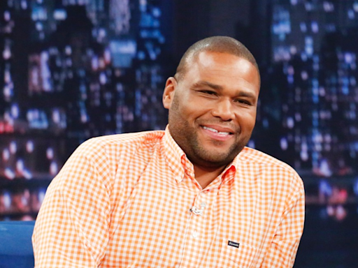 ‘Who’s That Young Fella’: Anthony Anderson’s Jaw-Dropping Transformation In New Photos Leaves Fans Stunned