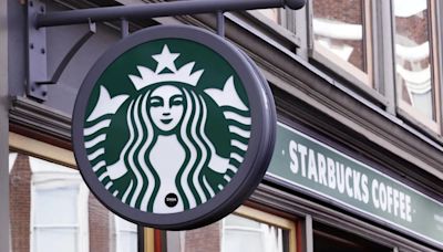 Starbucks ex-CEO Schultz opposes settlement with Elliott Investment