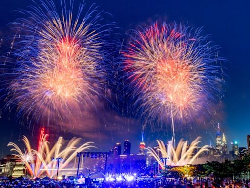 Fuegos artificiales del 4 de julio de Macy’s en el río Hudson: dónde verlos, hora, presentación de Luis Fonsi